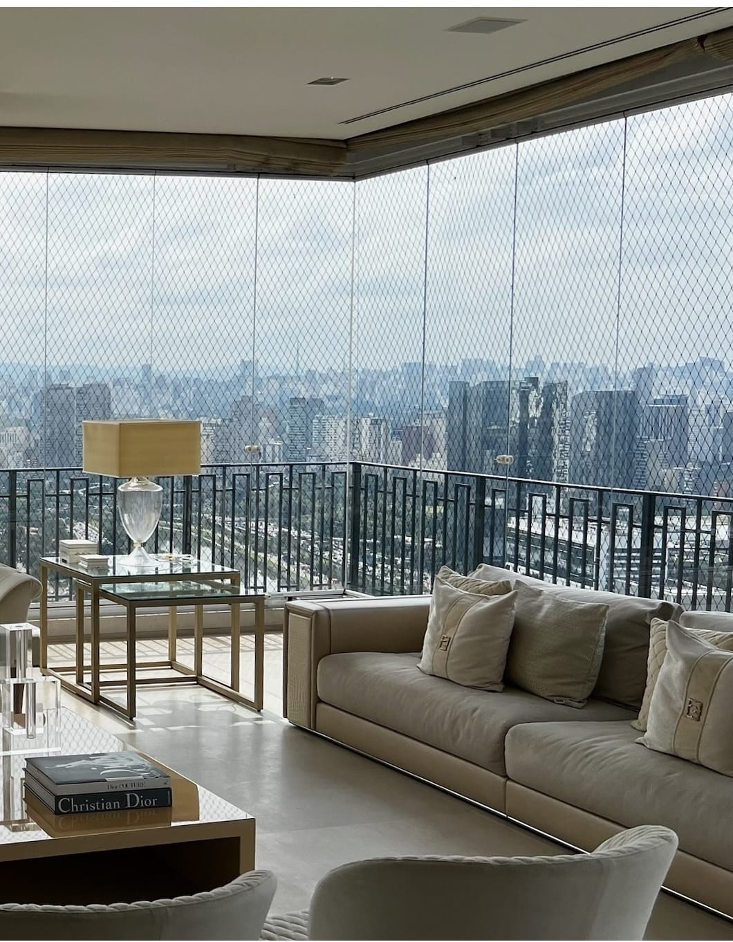 Varanda antes do envidraçamento